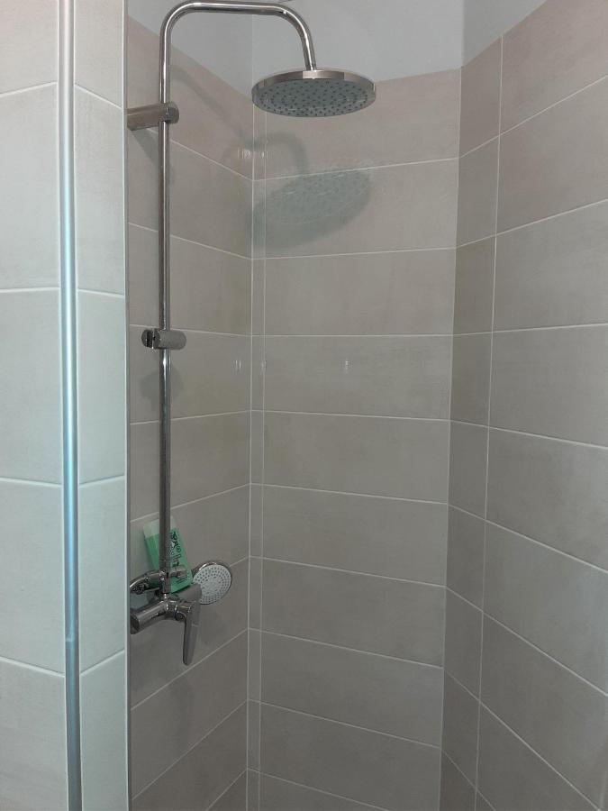 Appartement Le Flatiron - 4 Chambres Tarbes Exteriör bild